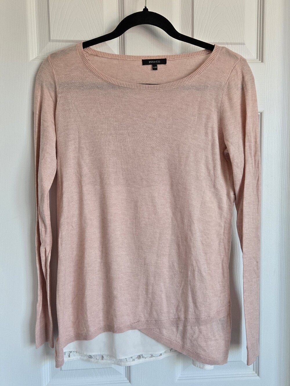 RW&Co Blush Pink Knit Sweater with White Lace Lining Detail In Size XS